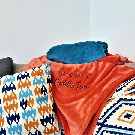 Апартаменты Awayhome Pool Sauna 5 Pers Wifi Near Lift Terrasse *